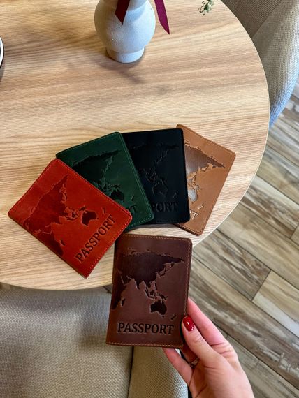 Шкіряна обкладинка для паспорта з написом Ukraine | Зображення 2