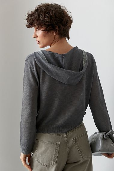 Легкий в'язаний кардиган на ґудзиках із капюшоном - темно-сірий цвет, ONE SIZE (є розміри) | Зображення 1