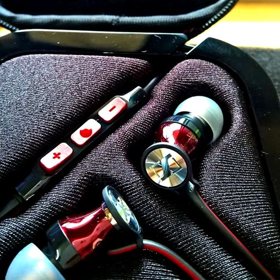 Навушники вкладиші Sennheiser MOMENTUM M2 IEi Black Сhrome | Зображення 7