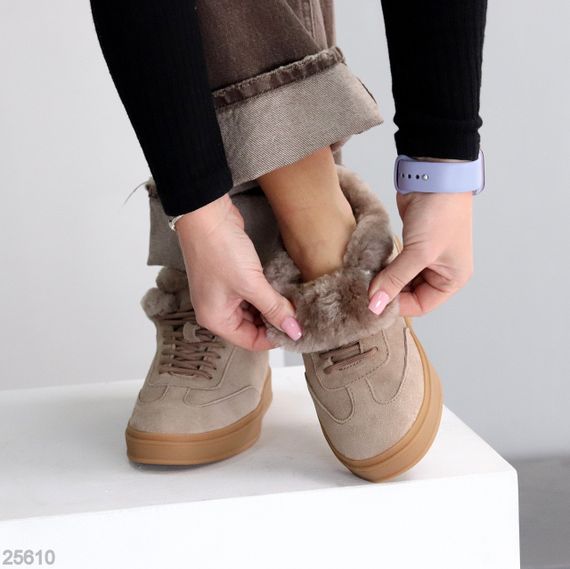 Класичні Бежеві зимові кросівки натуральна замша опушка цигейка | Зображення 7