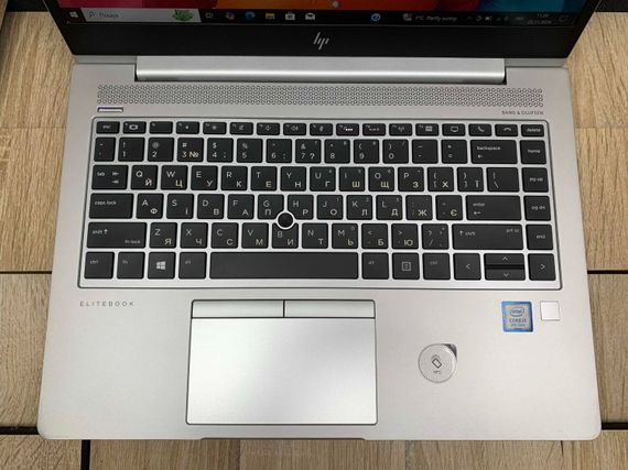 Ноутбук Б-клас HP EliteBook 840 G6 / 14" (1920x1080) IPS / Intel Core i5-8265U (4 (8) ядра по 1.6 - 3.9 GHz) / 8 GB DDR4 / 250 GB SSD M.2 / Intel UHD Graphics 620 / WebCam / HDMI б/в | Зображення 3