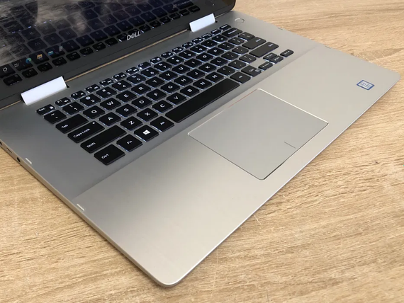 Гарний та сучасний Ноутбук Dell 7586 Core i5 - 8 покоління, IPS, SSD | Зображення 2