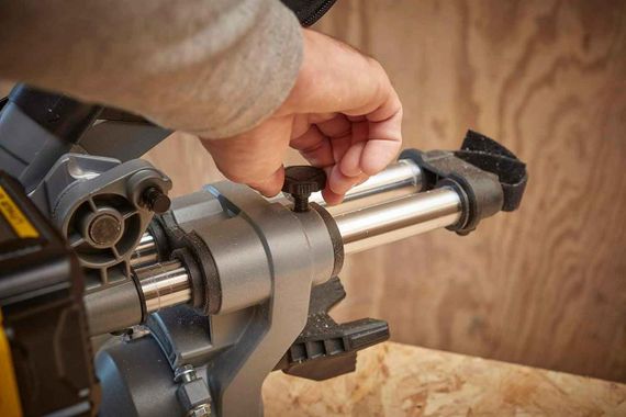 Пила торцювальна акумуляторна STANLEY FATMAX SFMCS701M1 | Зображення 6