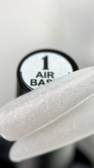 База з шимером Crooz Air Base №01 (ніжний молочно-білий із сяйливими частинками) 8мл | Зображення 1