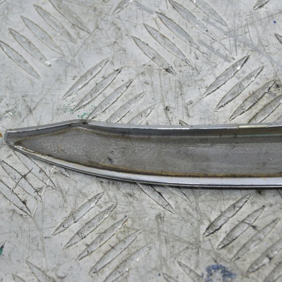 Накладка кутового скла передня права Ford Fiesta VII 2012-2017 Накладка передньої правої квартирки Форд Фієста 7 447262 | Зображення 4