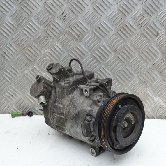 Компресор кондиціонера Audi A4 B5 A6 C5 1994-2005 Компресор кондиціонера Ауді а4 а6 8D0260808