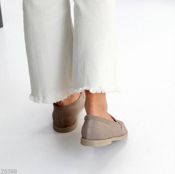 Зручні бежеві туфлі лофери натуральна замша в асортименті | Зображення 5