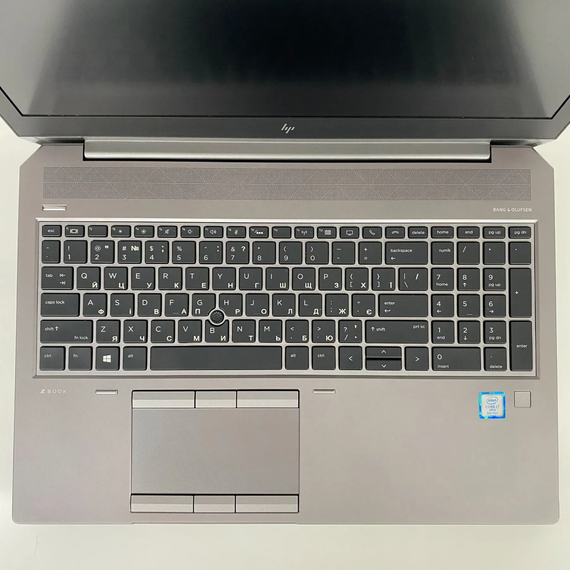 Мобільна робоча станція Б-клас HP ZBook 15 G5 / 15.6" (1920x1080) IPS / Intel Core i7-8850H (6 (12) ядра по 2.6 - 4.3 GHz) / 16 GB DDR4 / 240 GB SSD / nVidia Quadro P1000, 4 GB GDDR5, 256-bit / Fingerprint / WebCam б/в + Подарунок Бездротова миша / USB | Зображення 2