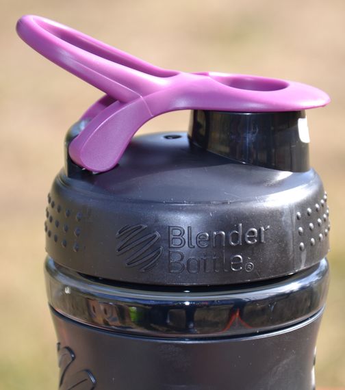 Спортивний шейкер (пляшка) BlenderBottle SportMixer Flip 28oz/820ml Black/Plum | Зображення 7