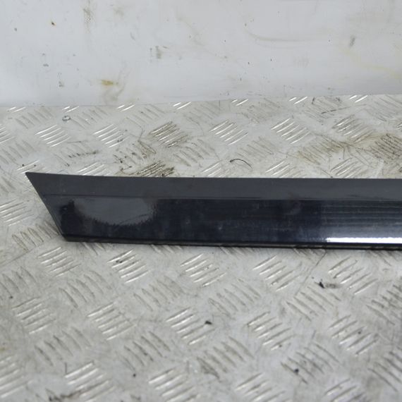 Молдинг задніх правих дверей Mercedes-Benz C-Class W203 Накладка дверей права задня Мерседес в203 A2036903062 | Зображення 2