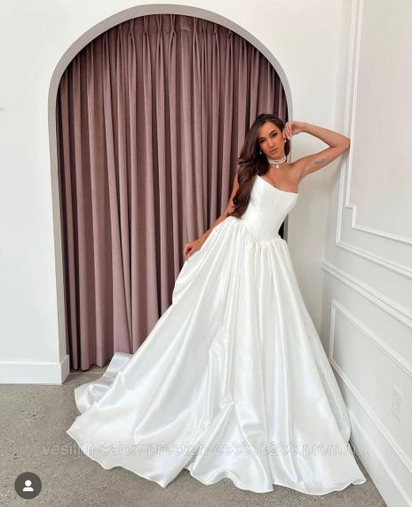 Атласна весільна сукня, розмір 48-50 | Зображення 3