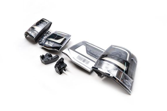 Задняя оптика 2016-2024 (Executive Black) для Toyota Land Cruiser 200 | Зображення 8