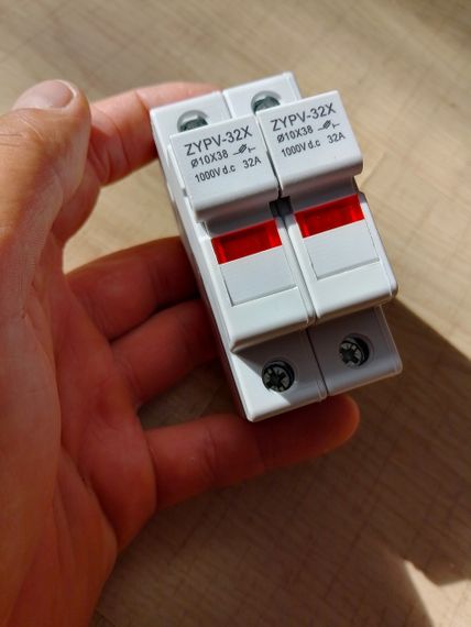 Предохранитель для панелей ZYPV-32x от короткого замыкания DC 15-32а 2P | Зображення 2