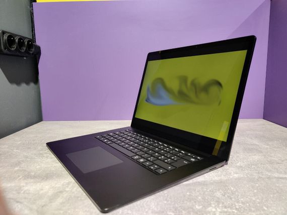 Ноутбук Microsoft Surface Laptop 3 1873 / 15" (2496x1664) IPS Touch / AMD Ryzen 5 3580U (4 (8) ядра по 2.1 - 3.7 GHz) / 8 GB DDR4 / 240 GB SSD / AMD Radeon Vega 9 Graphics / WebCam б/в | Зображення 3