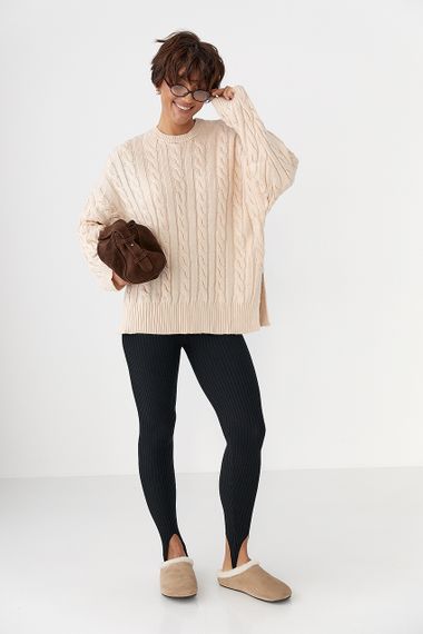В'язана кофта в косички з розрізами - кремовий цвет, ONE SIZE (є розміри) | Зображення 2