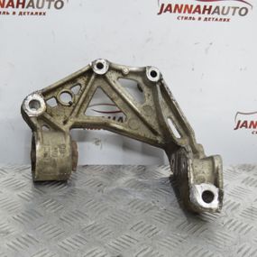 Важіль передньої підвіски правий Seat Cordoba Ibiza III IV кронштейн верхній Сеат Кордоба Ібіца 6Q0199294D