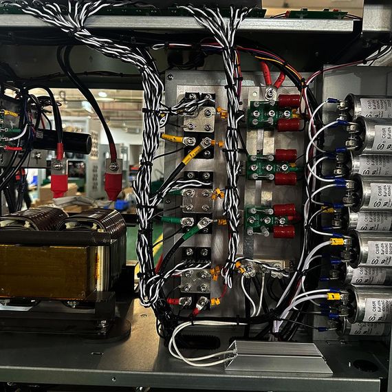 ДБЖ ONLine 3-ФАЗНИЙ RITAR GP-33-40KVA, 384Vdc, під зовнішнім AKB (664*865*1548 mm), 362 кг | Зображення 1