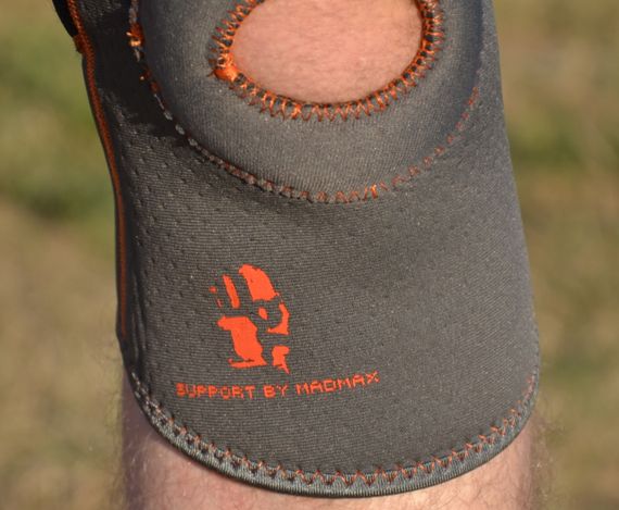 Наколенник Мадмакс MFA-297 Knee Support with Patella Stabilizer Dark Grey/Orange M | Зображення 7