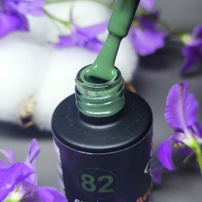 Гель-лак для нігтів Bee Nails 082 (малахітовий) 8мл