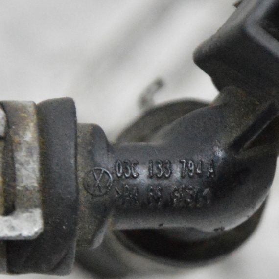 Трійник палива 1.6 FSI Volkswagen Golf V 2005-2010 Фланець палива Фольксваген Гольф 5 03C133794A | Зображення 2