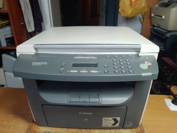 Принтер МФУ Canon i-SENSYS MF4018 / Лазерная монохромная печать / 600 x 600 dpi / A4 / 20 стр/мин / USB 2.0 б/у | Зображення 3