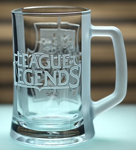 Пивной бокал 670 мл League of Legends с гравировкой кружка для фаната LoL Геймерский подарок лига легенд | Зображення 5