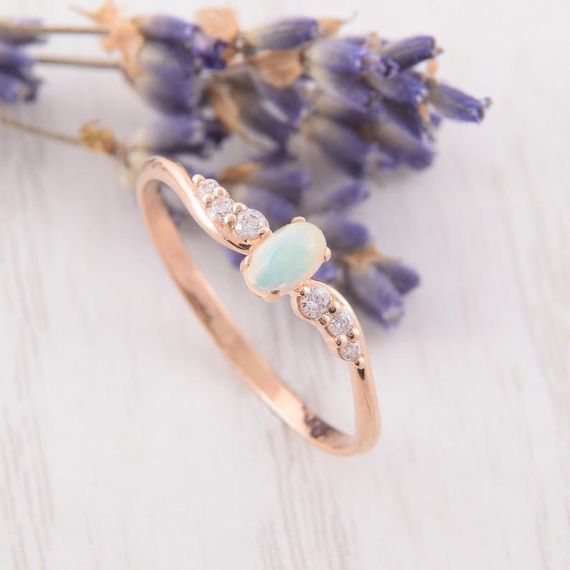 Кольцо из красного золота с опалом 16