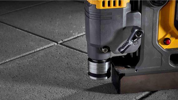 Станок сверлильный аккумуляторный бесщёточный магнитный DeWALT DCD1623N | Зображення 9
