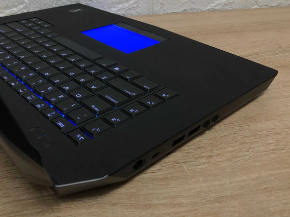 Ігровий Ноутбук Dell Alienware 15 Core i7 + GTX 980m + SSD 1TB + RAM 16 +4K IPS | Зображення 4