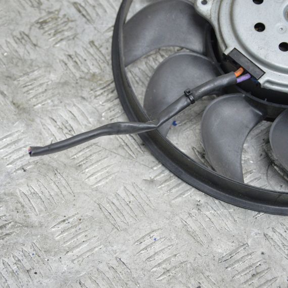 Вентилятор радіатора 1.8T Audi A4 B6 2000-2004 Вентилятор радіатора Ауді а4 б6 869203D | Зображення 2