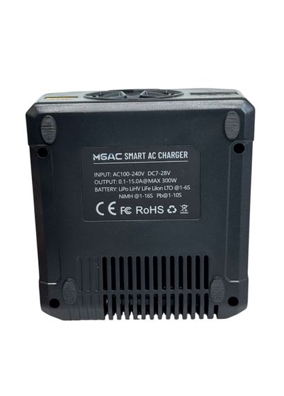 Зарядний пристрій ToolkitRC M6AC 300W з вбудованим блоком живлення для зарядки акумуляторів FPV дронів балансирний зарядник 6S | Зображення 4