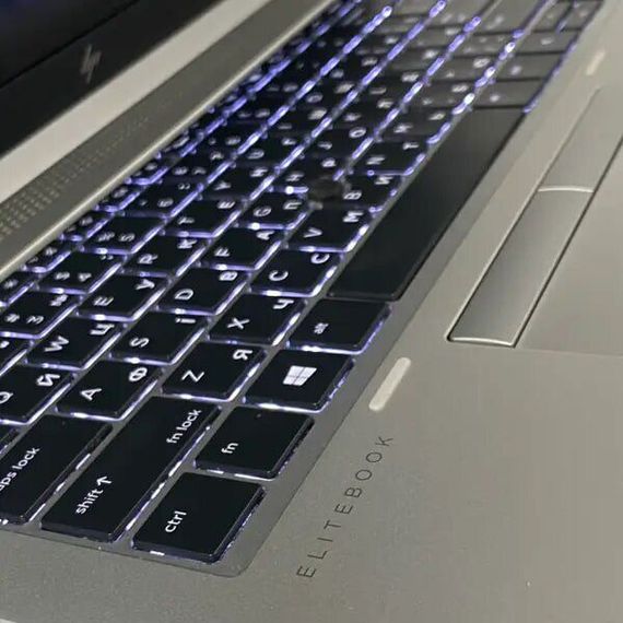 Ультрабук HP EliteBook 850 G6 / 15.6" (1920x1080) IPS / Intel Core i5-8365U (4 (8) ядра по 1.6 - 4.1 GHz) / 16 GB DDR4 / 256 GB SSD / Intel UHD Graphics / WebCam / TouchID б/у | Зображення 5