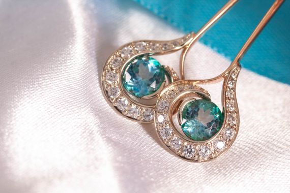 Женские серьги из красного и белого золота с топазами | Зображення 8
