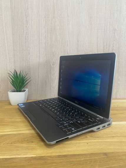 Нетбук Dell Latitude E6230 / 12.5" (1366x768) TN / Intel Core i5-3320M (2 (4) 2.6 - 3.3 GHz) / 8 GB DDR3 / 128 GB SSD / Intel HD Graphics 4000 / WebCam / VGA б/у | Зображення 3