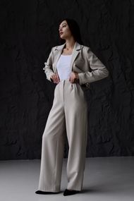 Класичний костюм