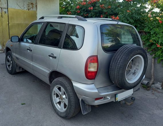 Рейлінги ХРОМ Пластикові ніжки для Chevrolet Niva | Зображення 2