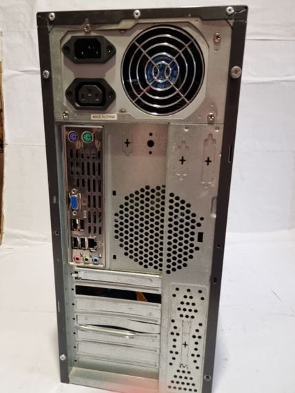 Комплект ПК: KME CX-8062G Tower / AMD Athlon II X2 250 (2 ядра по 3.0 GHz) / 8 GB DDR3 / 250 GB HDD / nVidia  GeForce 7025 Graphics + Монітор Philips 160E/16" (1366x768) TN/1x VGA/VESA 100x100 б/в | Зображення 4