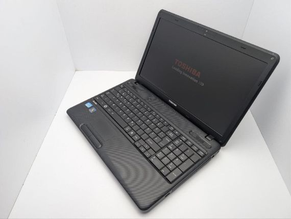 Ноутбук Б-класс Toshiba Satellite C660 / 15.6" (1366x768) TN / Intel Core i5-2430M (2 (4) ядра по 2.4 - 3.0 GHz) / 6 GB DDR3 / 500 GB HDD / nVidia GeForce GT 520M, 1 GB GDDR3, 64-bit / WebCam / DVD-ROM б/у | Зображення 6