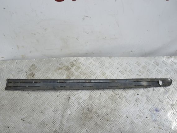 Молдинг лівих передніх дверей Mercedes-Benz W169 W245 2005-2011 Накладка лівих дверей Мерседес в169 в245 A1696983562 | Зображення 3