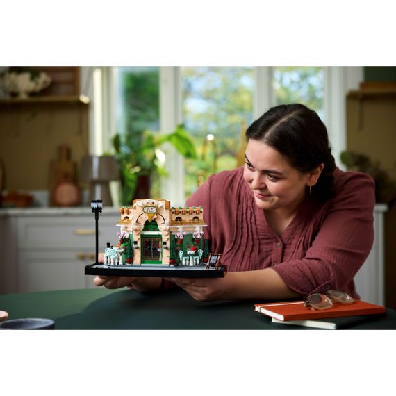 Конструктор LEGO Icons Французька кав'ярня (10362) | Зображення 7