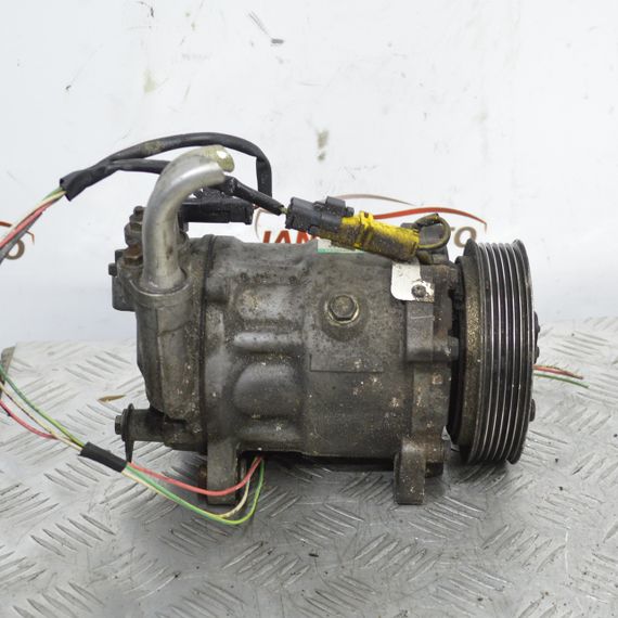 Компресор кондиціонера Peugeot 407 607 2.7 HDI Пежо 9656572380 | Зображення 1