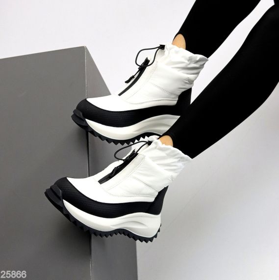 Спортивные черно-белые ботинки дутики водонепроницаемые с фиксатором | Зображення 7