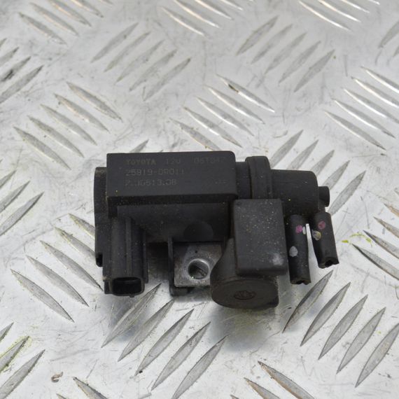 Клапан управління турбіною 2.0 / 2.2 Toyota Auris Avensis Corolla Rav 4 2005-2018 Клапан тиску наддуву Тойота Ауріс 258190R011