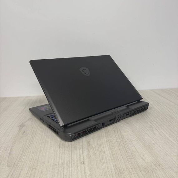 Игровой ноутбук MSI Vector GP68HX 12VH / 16" (1920x1200) IPS / Intel Core i9-12900HX (16 (24) ядер по 3.6 - 5.0 GHz) / 16 GB DDR5 / 1000 GB SSD NVMe / nVidia GeForce RTX 4080, 12 GB GDDR6, 192-bit / WebCam б/у | Зображення 6