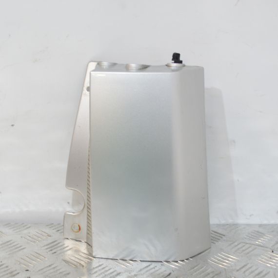 Накладка ліхтаря задня права Opel Meriva A 2003-2010 Куточок задній правий Опель Меріва А 13130028 13130030 468435664