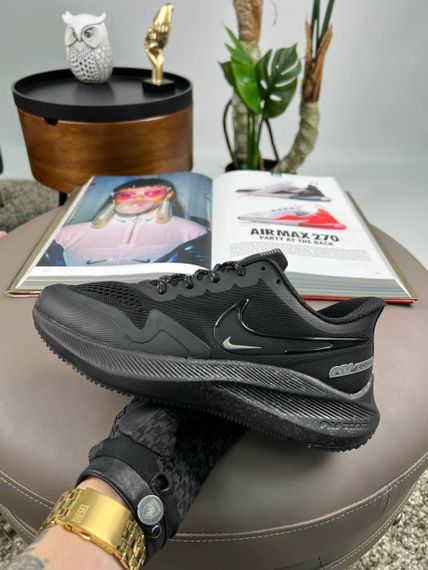Мужские кроссовки Air Zoom Winflo 8 Shield All Black Space весна / літо / осінь A3644 43 27.5 см | Зображення 3