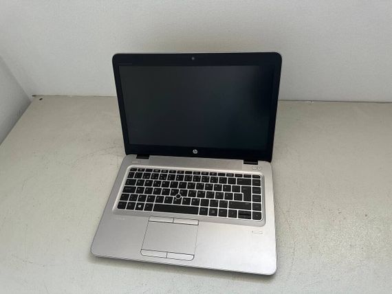 Ультрабук Б-класс HP EliteBook 745 G4 / 14" (1366x768) TN / AMD PRO A10-8730B (4 ядра по 2.4 - 3.3 GHz) / 8 GB DDR4 / 128 GB SSD / AMD Radeon R5 Graphics / WebCam / DisplayPort б/у | Зображення 1