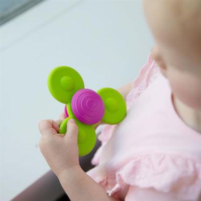Погремушка Fat Brain Toys набор прорезывателей-Спинера с присосками Whirly Squigz 3 шт (F210ML) | Зображення 3