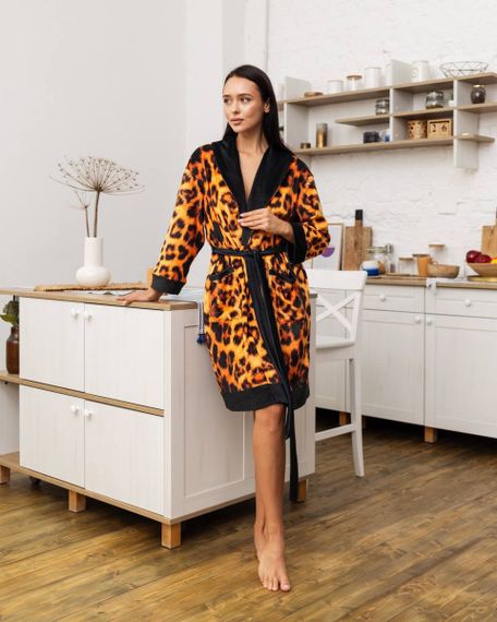 Халат жіночий з плюшевого велюру ексклюзивний Leopard 18275 L-XL | Зображення 1