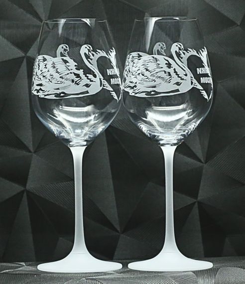 Подарочные бокалы для вина  480 мл с гравировкой надписи Навіки разом  любимой девушке жене | Зображення 2